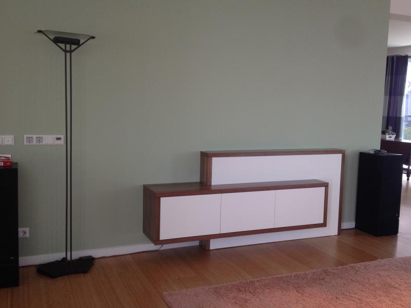 Tv- en hifikast voor 65 inch tv