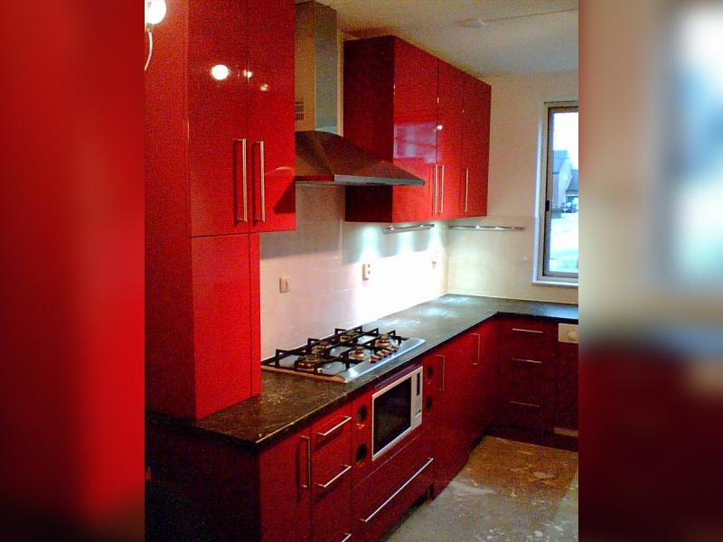Keuken hooglans rood
